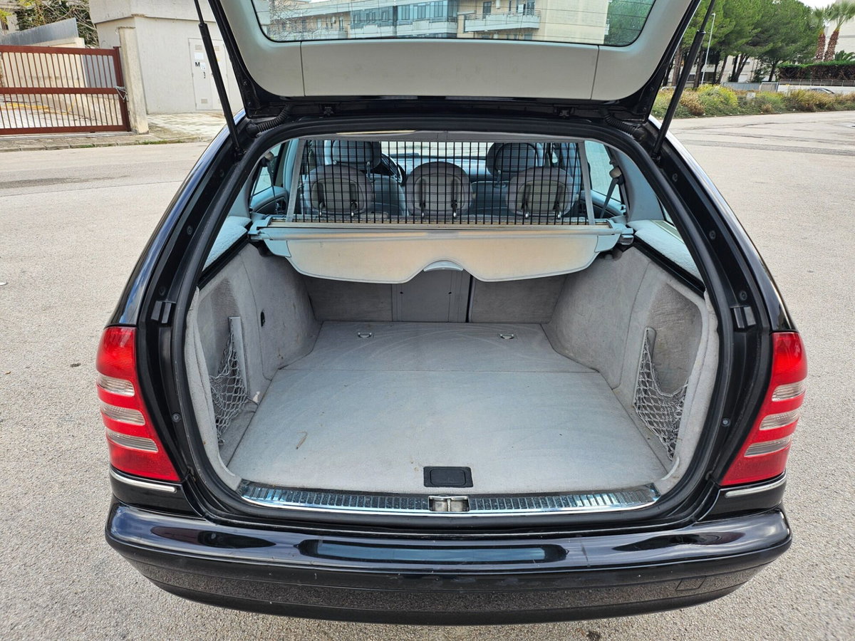 Mercedes-Benz Classe C Station Wagon 220 CDI cat Avantgarde Kubanite (19)
