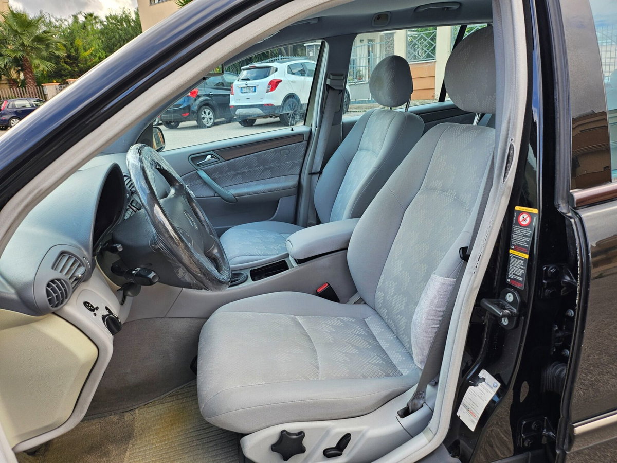 Mercedes-Benz Classe C Station Wagon 220 CDI cat Avantgarde Kubanite (4)