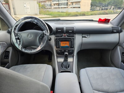 Mercedes-Benz Classe C Station Wagon 220 CDI cat Avantgarde Kubanite (7)
