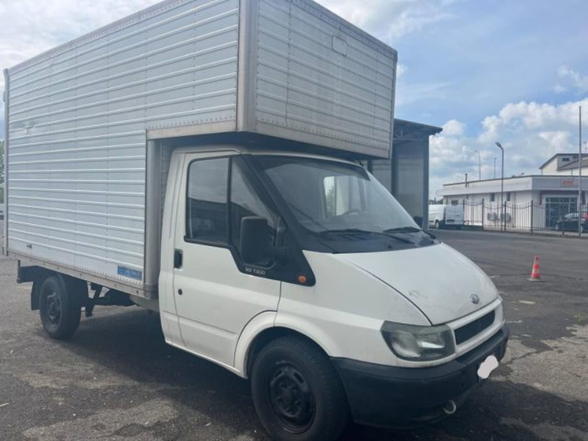 Ford Transit Van Telaio 330 2.4 TD/90 cat PM Cabinato (4)