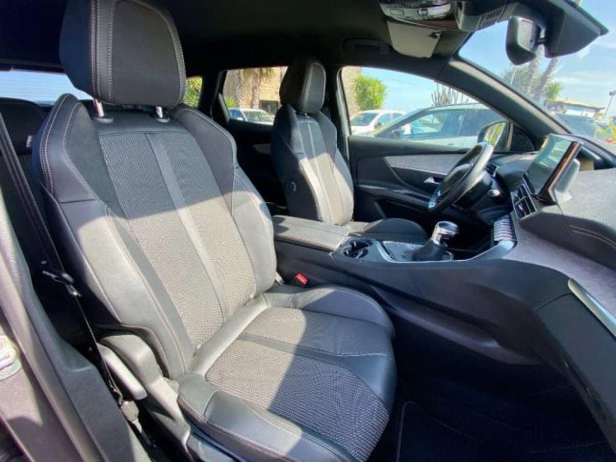 Peugeot 3008 PureTech Turbo 130 S&S GT (8)
