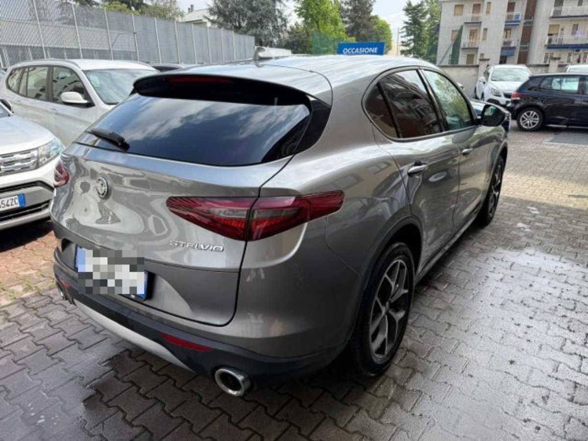 Alfa Romeo Stelvio Stelvio 2.2 Turbodiesel 210 CV AT8 Q4 Executive (4)