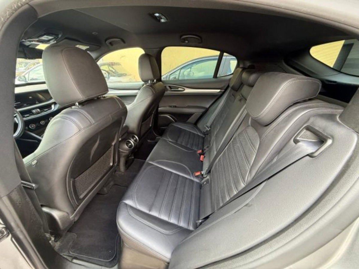 Alfa Romeo Stelvio Stelvio 2.2 Turbodiesel 210 CV AT8 Q4 Executive (7)