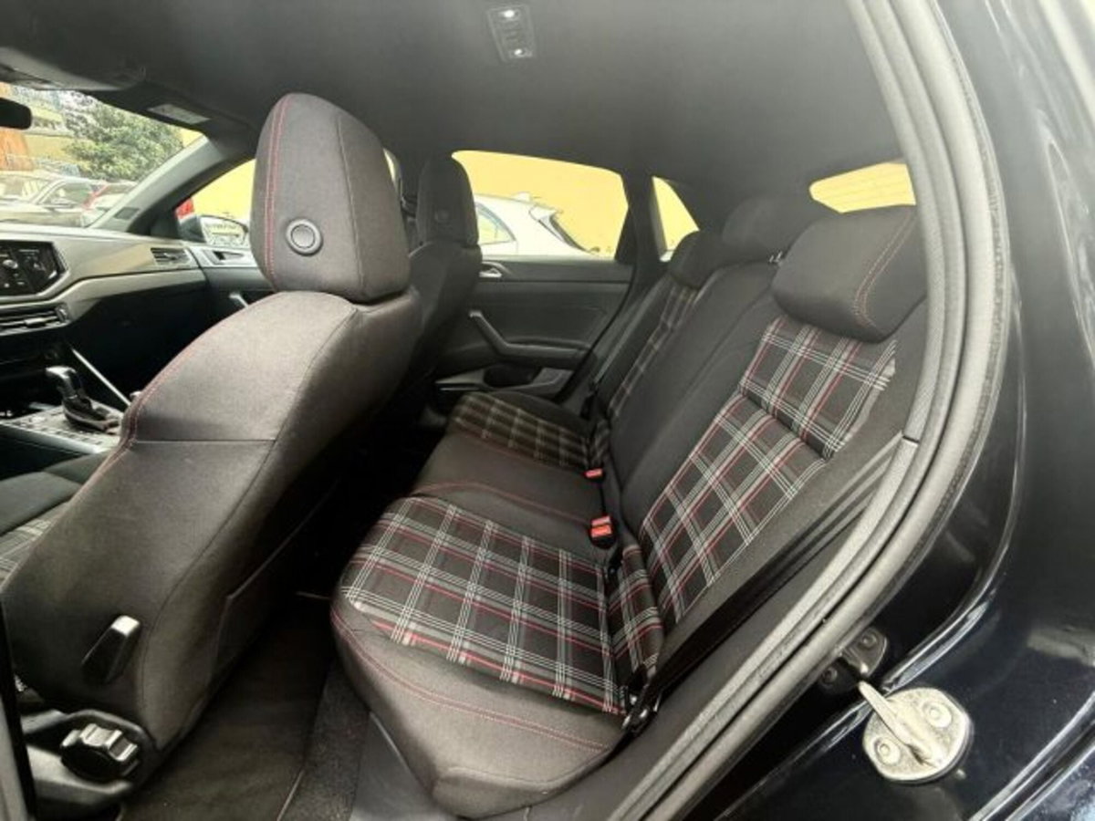 Volkswagen Polo 2.0 TSI DSG GTI BlueMotion Technology (14)