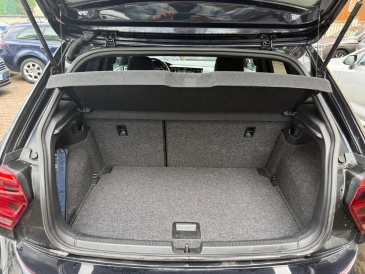 Volkswagen Polo 2.0 TSI DSG GTI BlueMotion Technology (17)