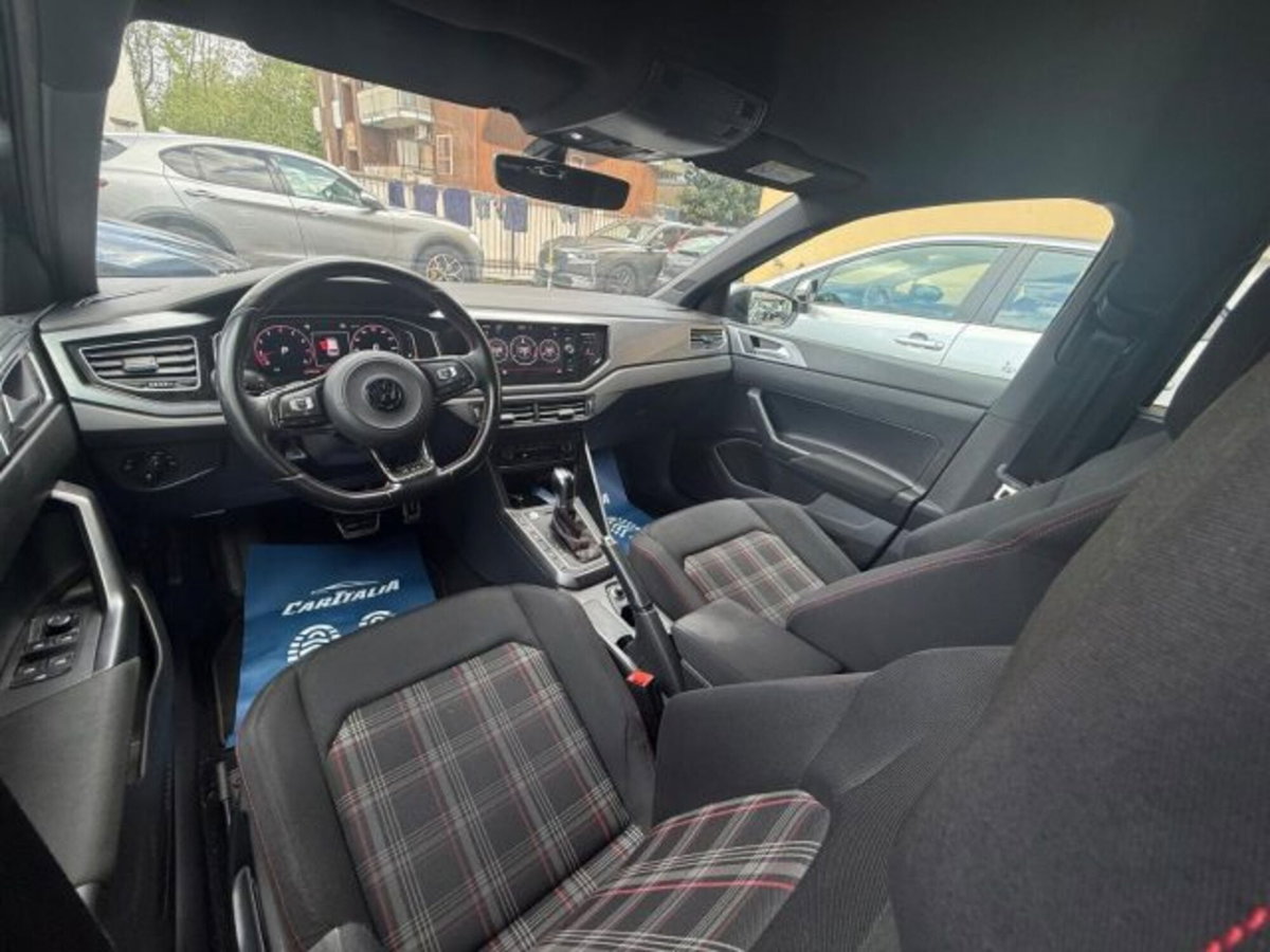 Volkswagen Polo 2.0 TSI DSG GTI BlueMotion Technology (8)