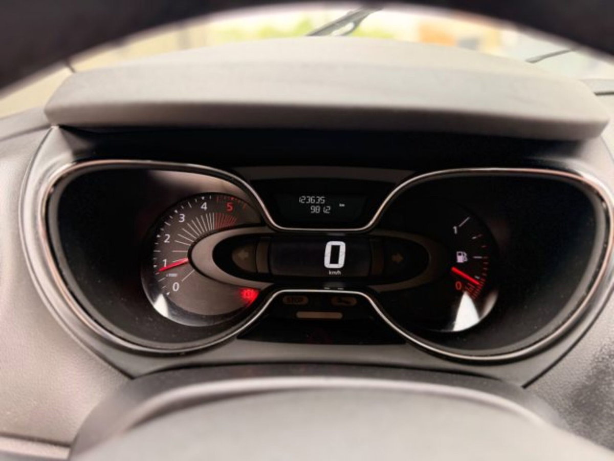 Renault Captur dCi 8V 90 CV Start&Stop Energy Hypnotic (16)