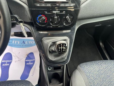 Lancia Ypsilon 1.0 FireFly 5 porte S&S Hybrid Ecochic Silver (12)