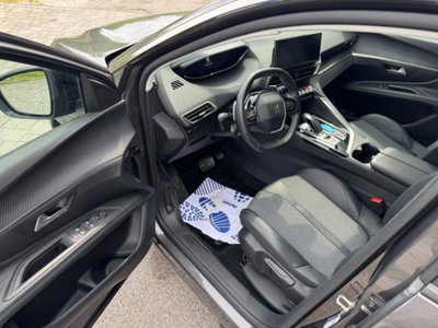 Peugeot 3008 BlueHDi 130 S&S EAT8 Allure Pack (10)