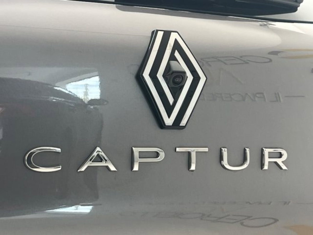 Renault Captur 1.0 eco-g Techno 100cv (20)