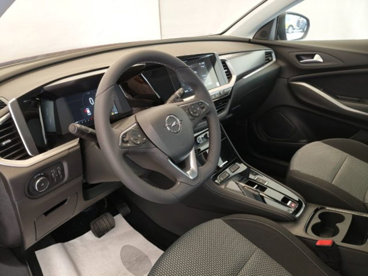 Opel Grandland 1.5 diesel Ecotec aut. (7)