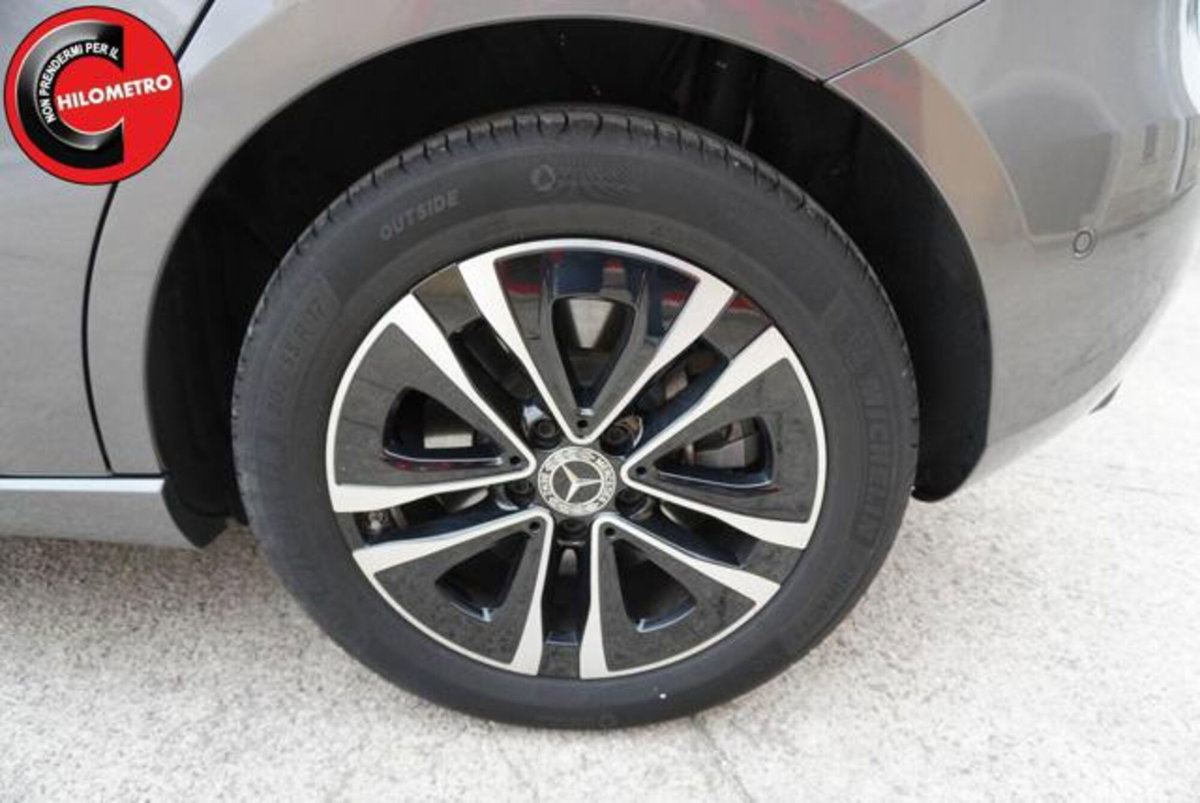 Mercedes-Benz Classe A 250 e phev Progressive Advanced Plus auto (16)