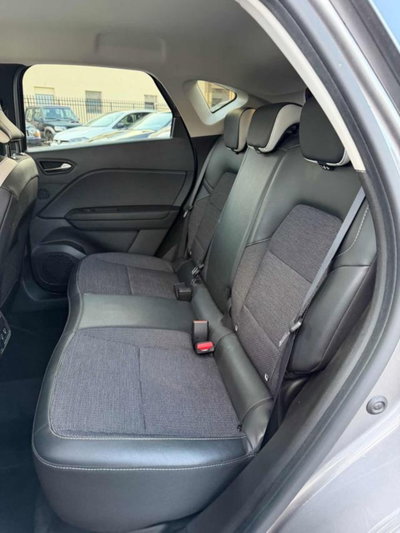 Renault Captur TCe 90 CV Techno (13)