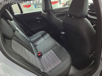 Jeep Avenger 1.2 turbo e-hybrid mhev Upland 4xe 145cv edct6 (7)