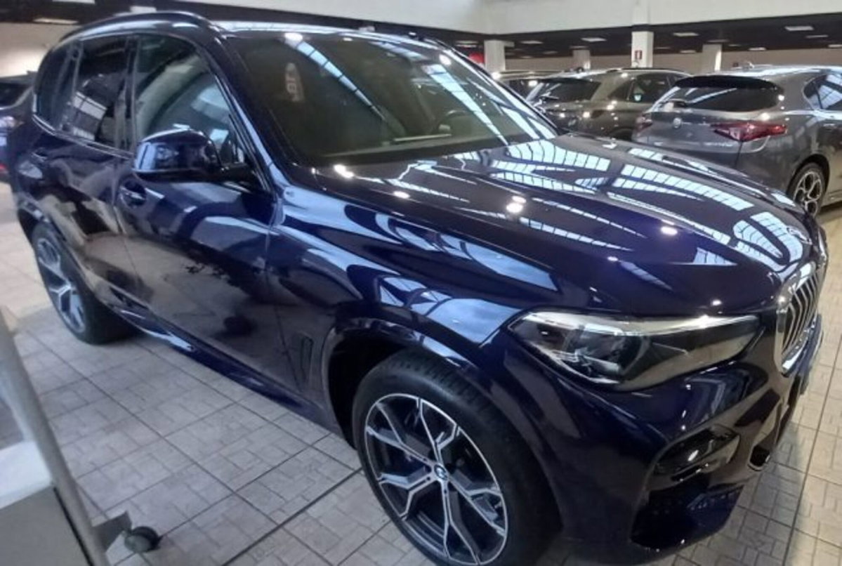 BMW X5 xDrive40d 48V Msport (2)
