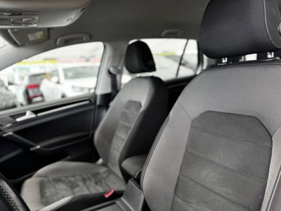 Volkswagen Golf Variant 1.6 TDI 115 CV DSG Highline BlueMotion Tech. (19)