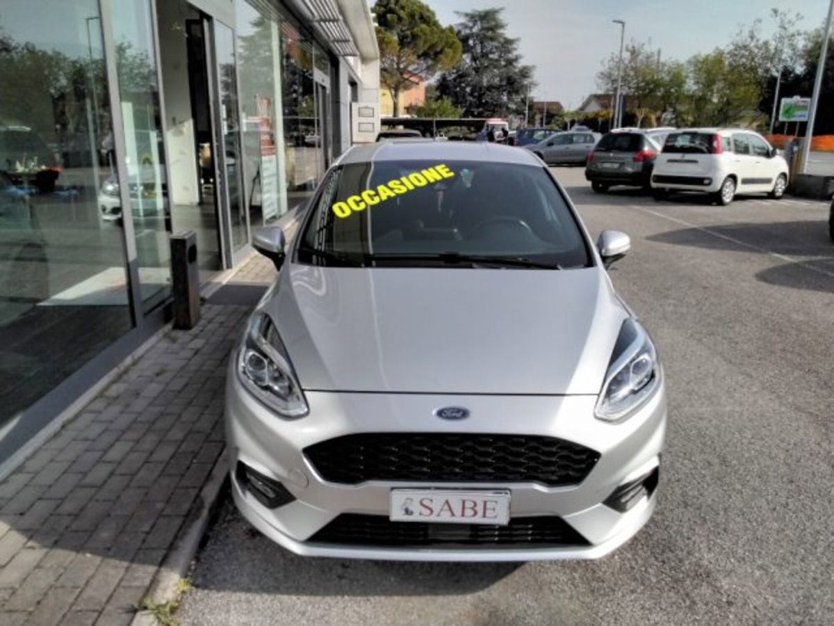 Ford Fiesta 1.0 Ecoboost Hybrid 125 CV 5 porte ST-Line X (3)