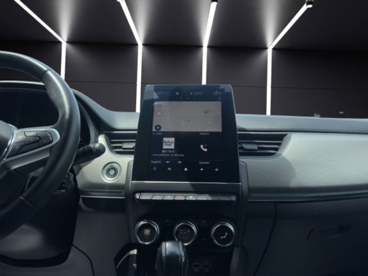 Renault Arkana E-Tech 145 CV Intens (16)