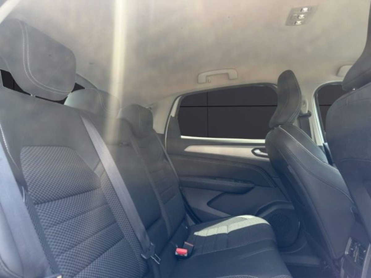 Renault Arkana E-Tech 145 CV Intens (19)