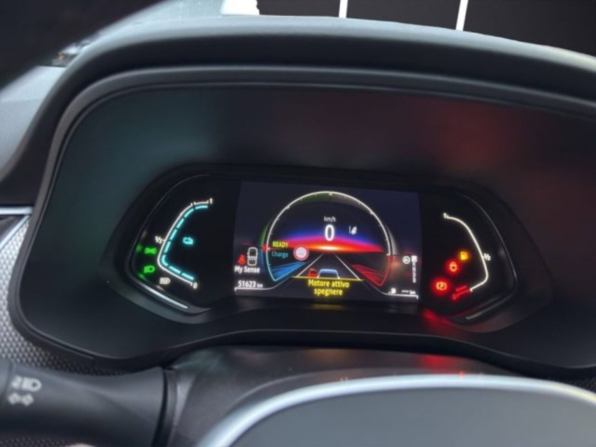 Renault Arkana E-Tech 145 CV Intens (11)
