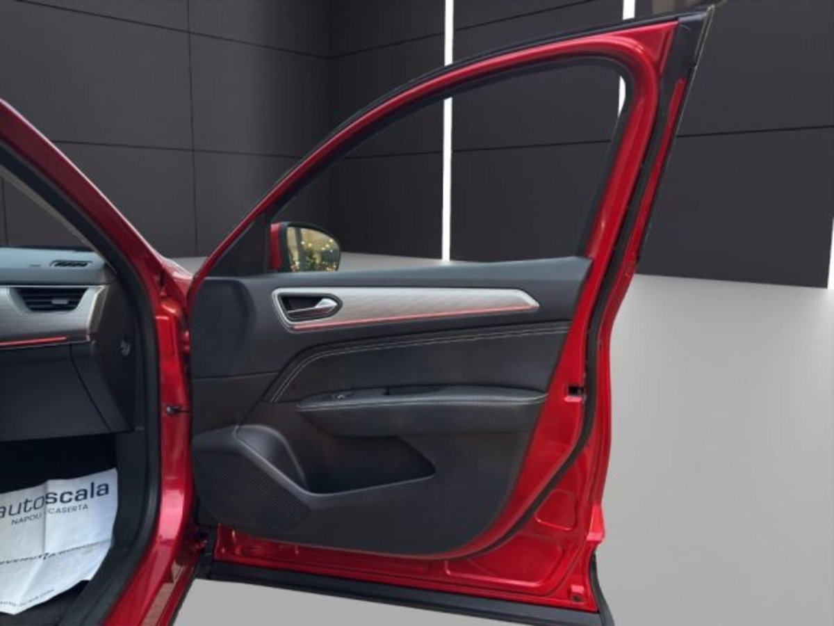Renault Arkana E-Tech 145 CV Intens (17)