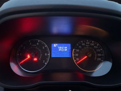 Dacia Duster 1.0 TCe 100 CV ECO-G 4x2 Essential (11)