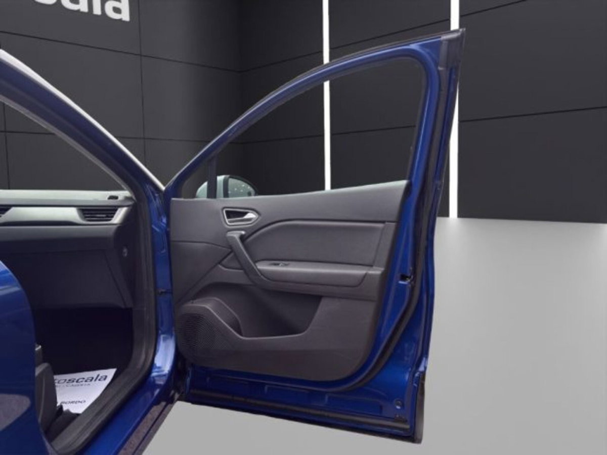 Renault Captur Plug-in Hybrid E-Tech 160 CV Intens (12)