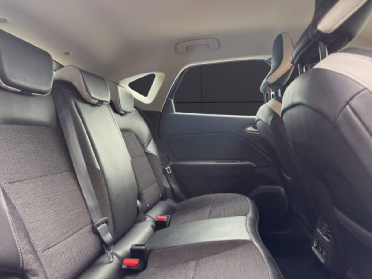 Renault Captur Plug-in Hybrid E-Tech 160 CV Intens (19)