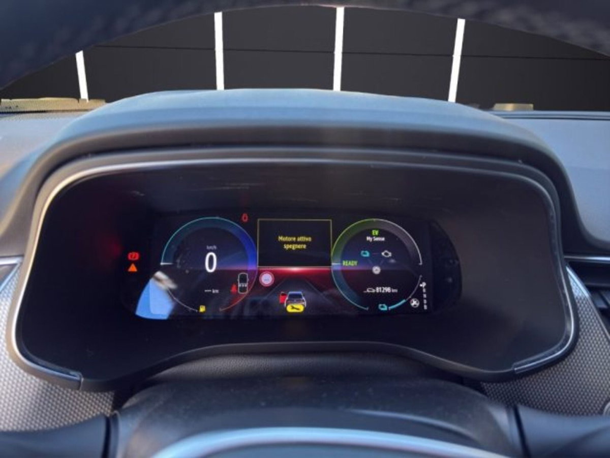 Renault Arkana E-Tech 145 CV Intens (11)