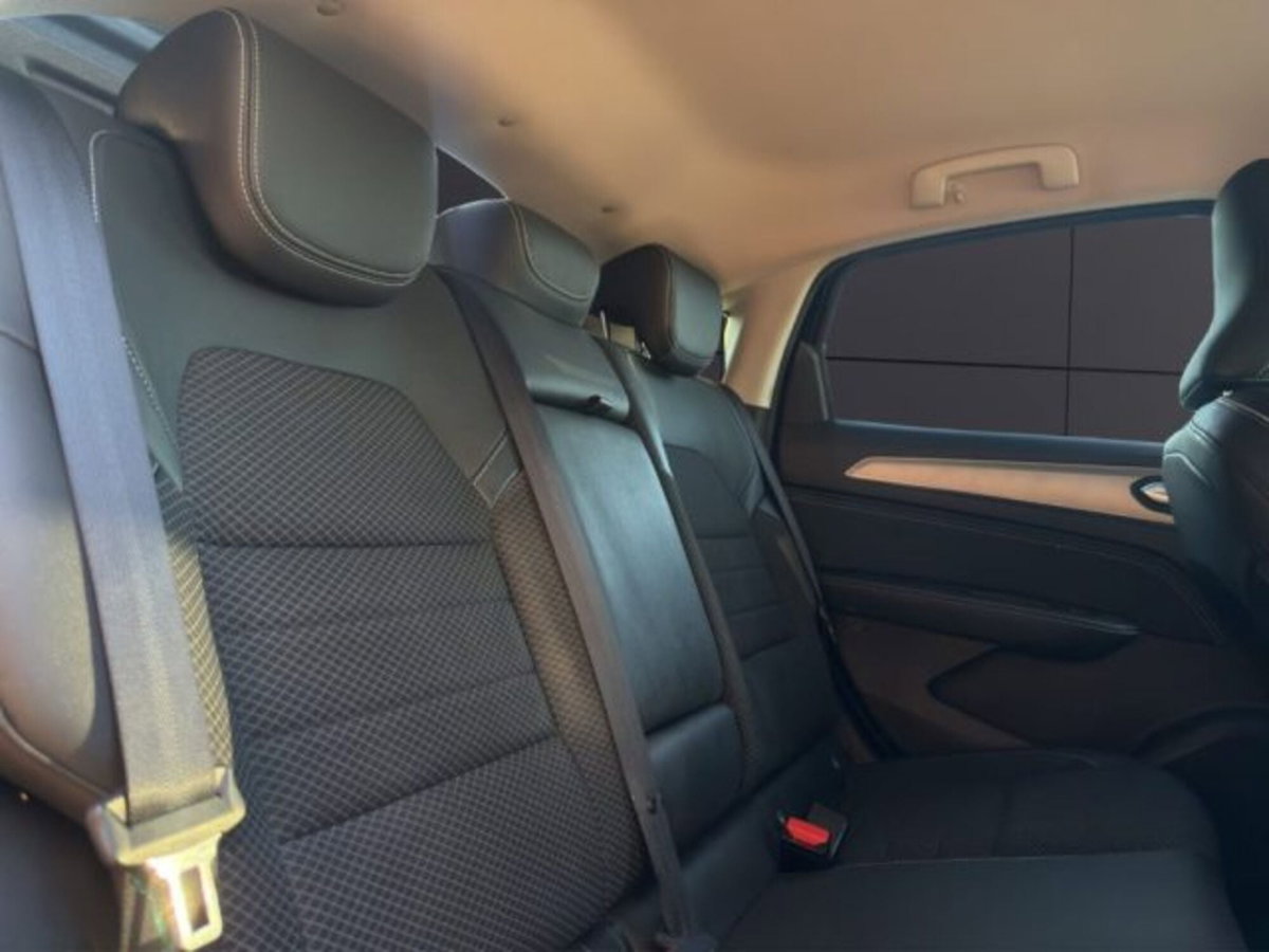Renault Arkana E-Tech 145 CV Intens (19)