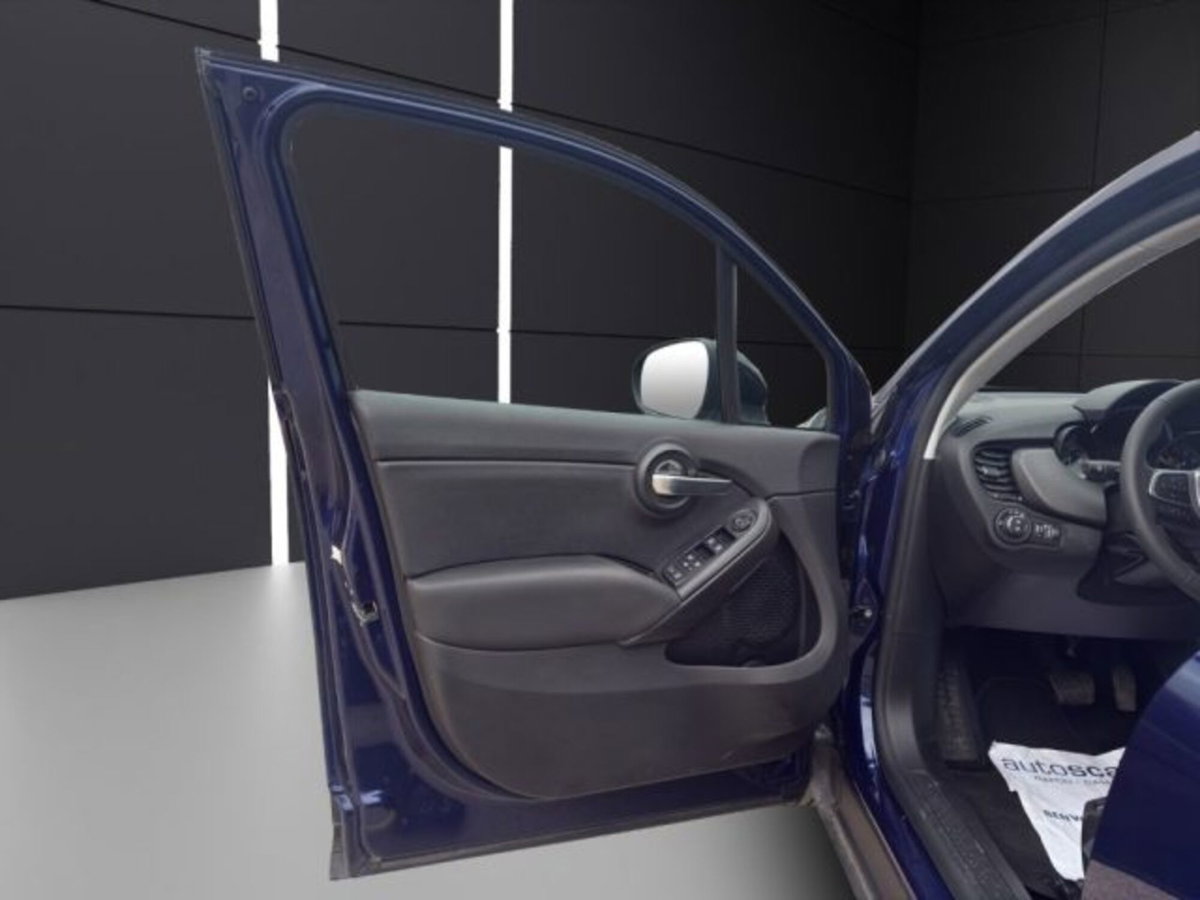Fiat 500X 1.5 T4 Hybrid 130 CV DCT Yacht Club Capri (12)