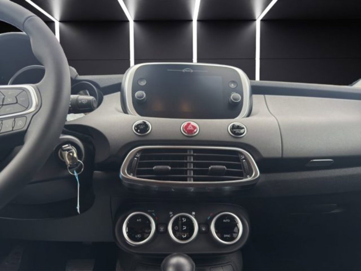 Fiat 500X 1.5 T4 Hybrid 130 CV DCT Yacht Club Capri (16)