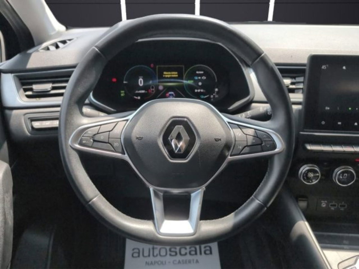 Renault Captur Plug-in Hybrid E-Tech 160 CV Intens (16)