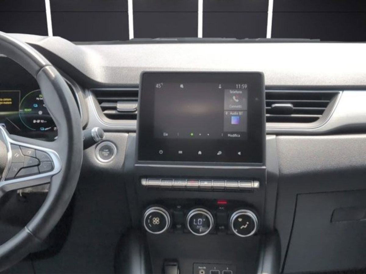 Renault Captur Plug-in Hybrid E-Tech 160 CV Intens (17)