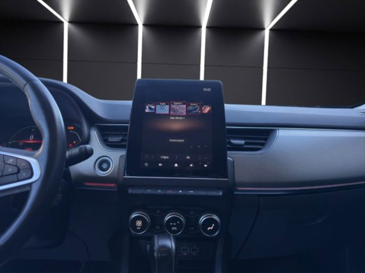 Renault Arkana E-Tech 145 CV Intens (16)