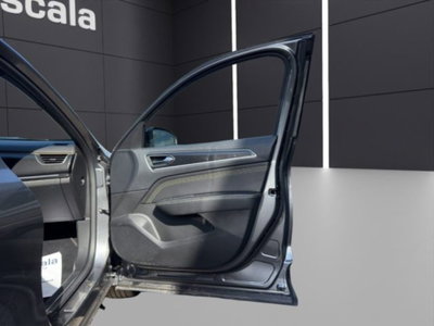 Renault Arkana Hybrid E-Tech 145 CV Engineered (17)