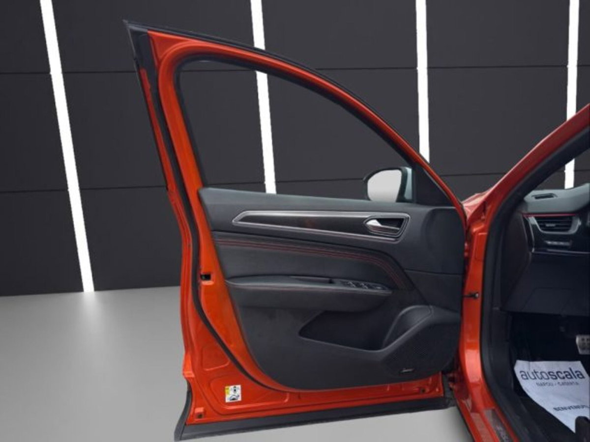 Renault Arkana 140 CV EDC R.S. Line (12)