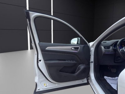 Renault Arkana E-Tech 145 CV Intens (12)