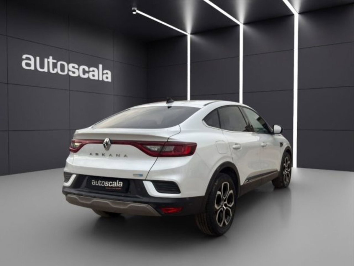Renault Arkana E-Tech 145 CV Intens (5)