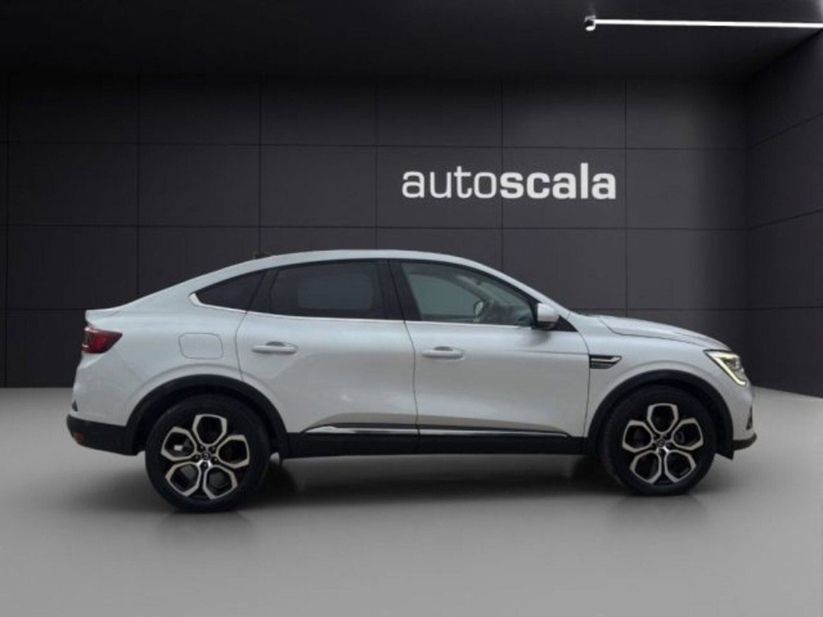 Renault Arkana E-Tech 145 CV Intens (6)
