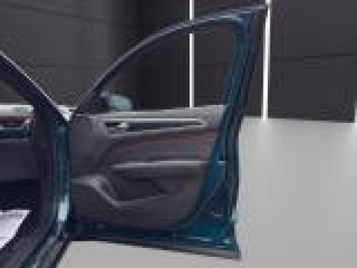 Renault Arkana Hybrid E-Tech 145 CV Techno (16)