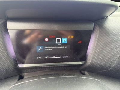 Citroen C4 PureTech 130 S&S EAT8 Shine (11)