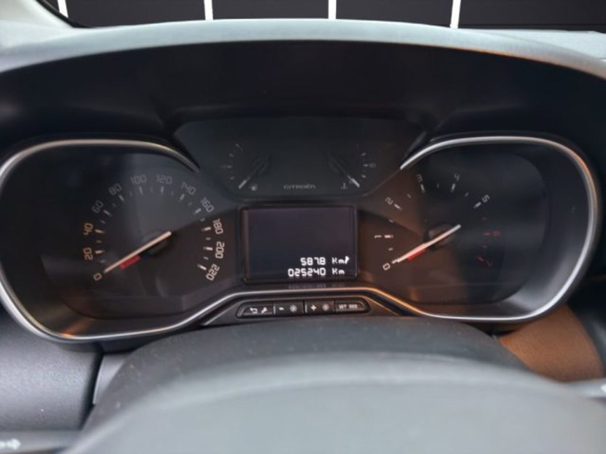 Citroen C3 Aircross 1.2 puretech Max s&s 110cv (11)