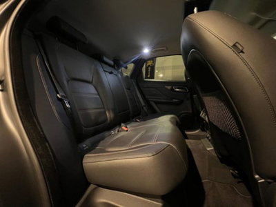 Jaguar F-Pace 2.0 D 180 CV AWD Prestige (14)
