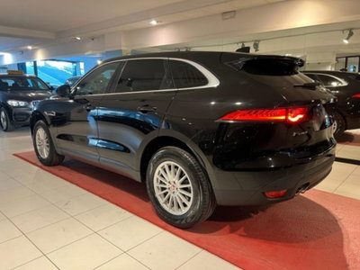 Jaguar F-Pace 2.0 D 180 CV AWD Prestige (5)