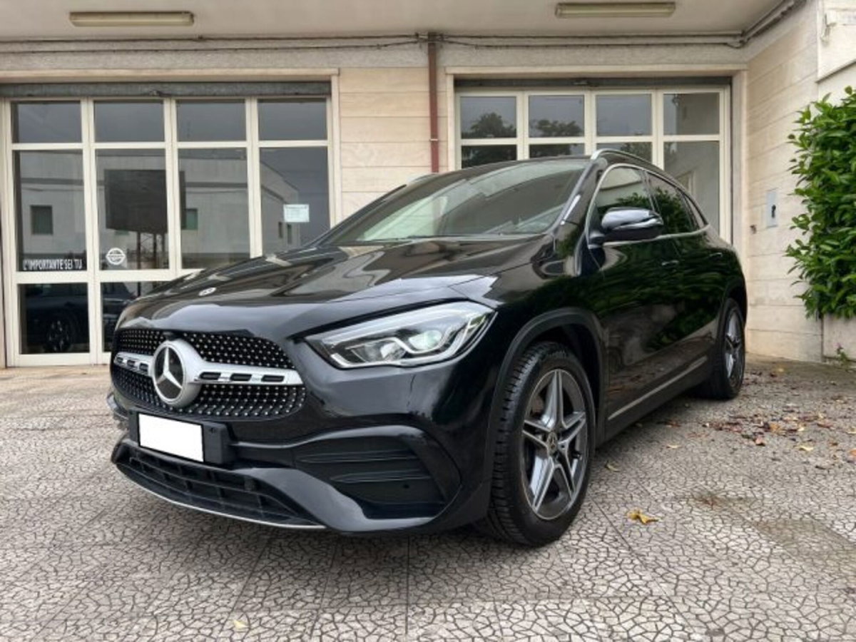Mercedes-Benz GLA SUV 200 d Automatic Premium