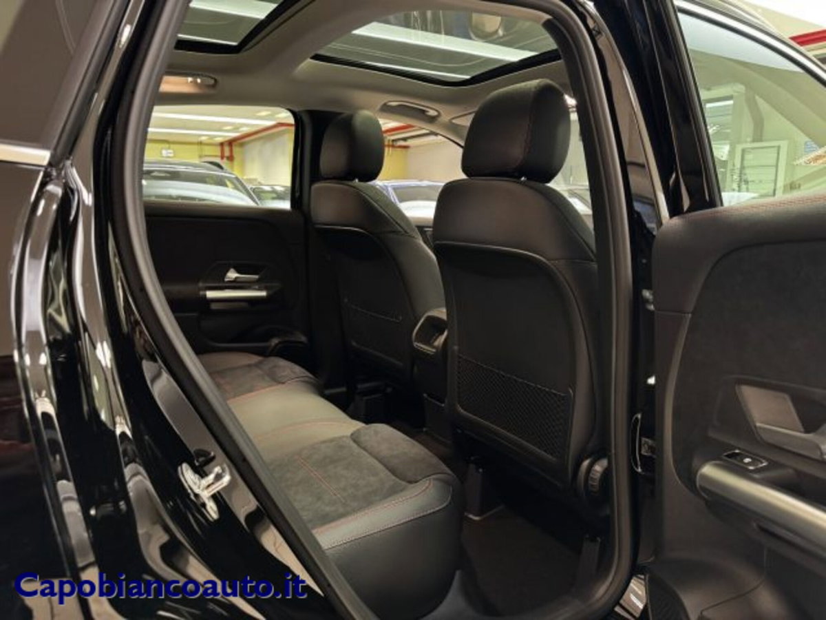 Mercedes-Benz GLA SUV 180 AMG Line Premium auto (19)