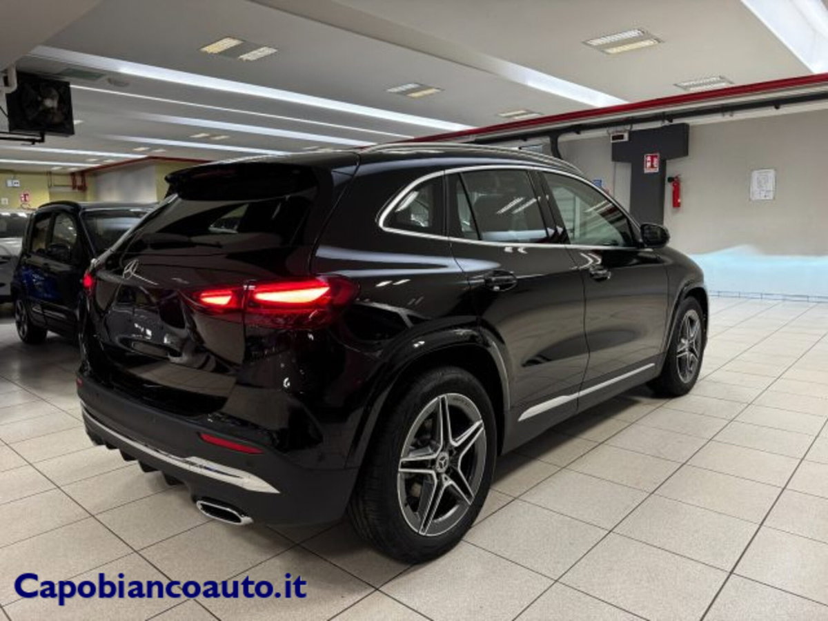 Mercedes-Benz GLA SUV 180 AMG Line Premium auto (7)
