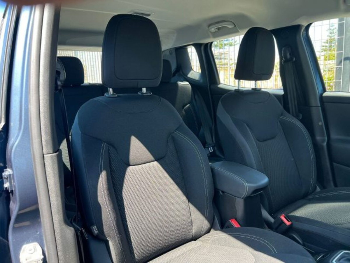 Jeep Renegade 1.5 turbo t4 mhev Summit 2wd dct (12)