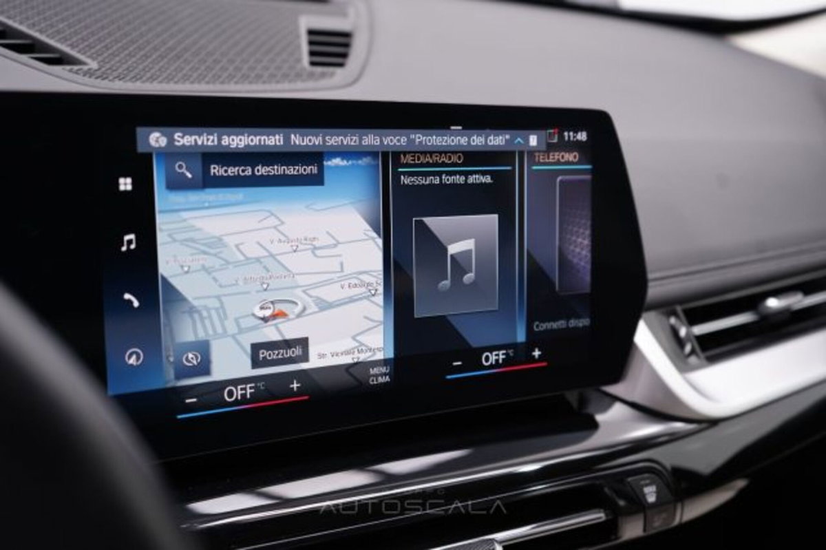 BMW X1 sDrive 18d xLine (16)